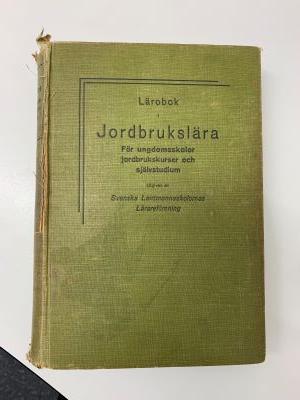 Fritz Elfströms exemplar av ”Jordbrukslära”. Foto: Åsa Meierkord